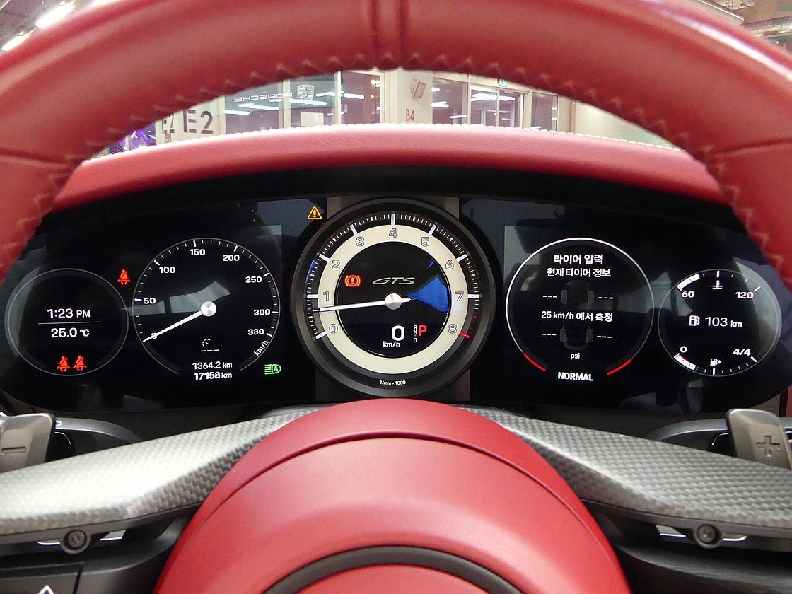 포르쉐 911 8세대 카레라 4 GTS 카브리올레