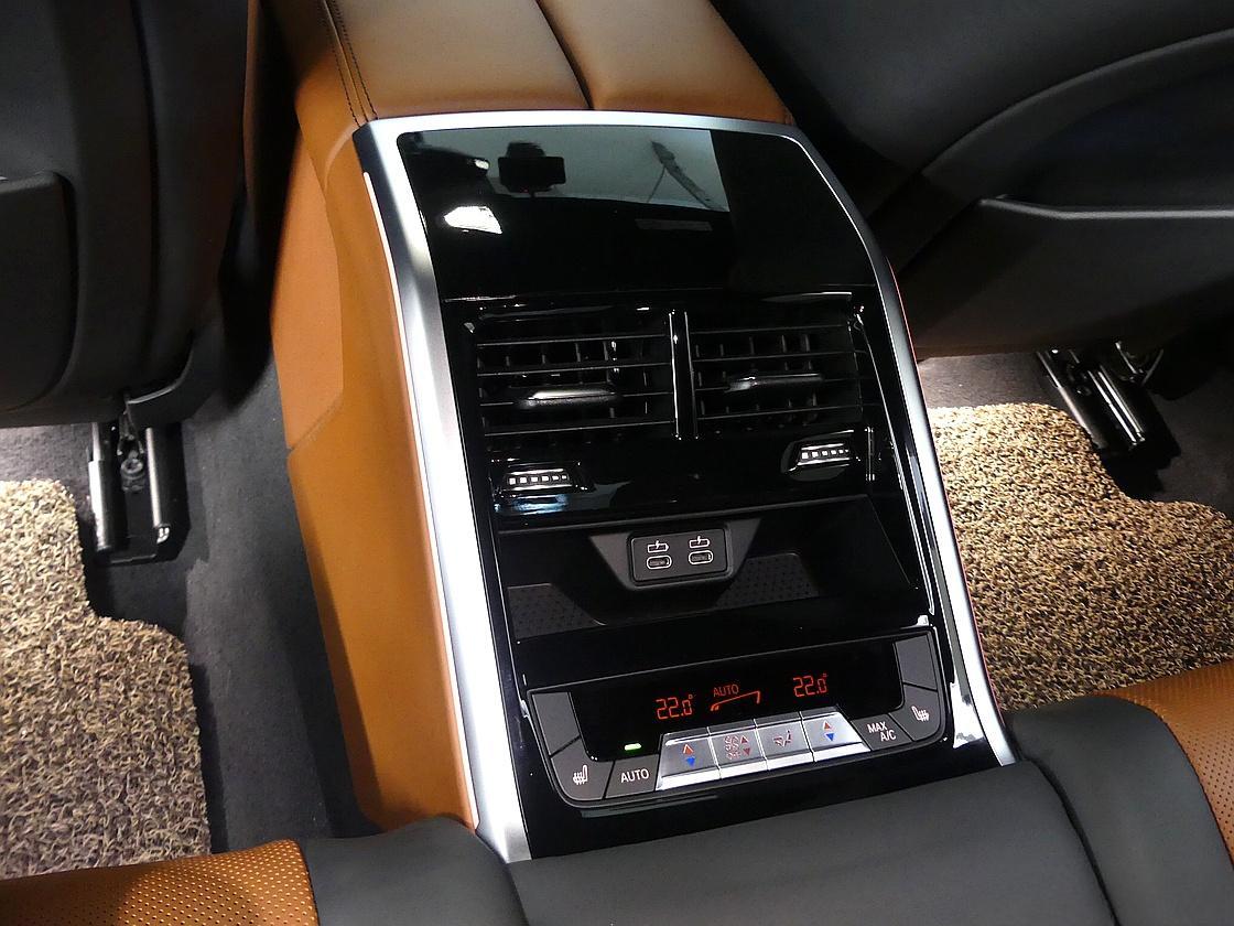 BMW 2세대 M850i xDrive 그란 쿠페