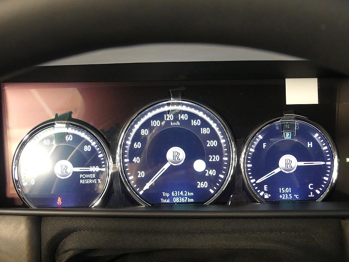 롤스로이스 컬리넌 6.7 V12