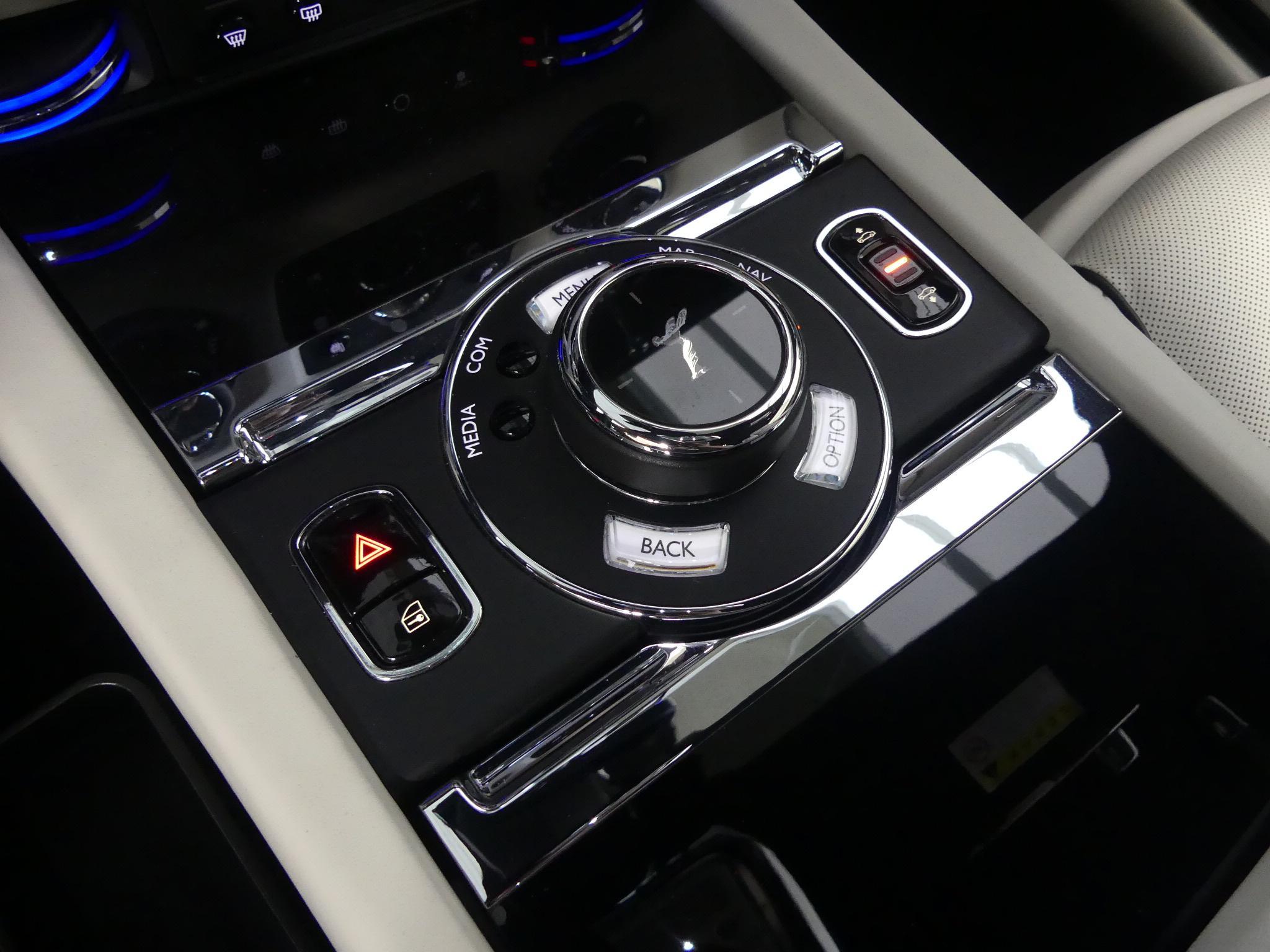 롤스로이스 레이스 6.6 V12