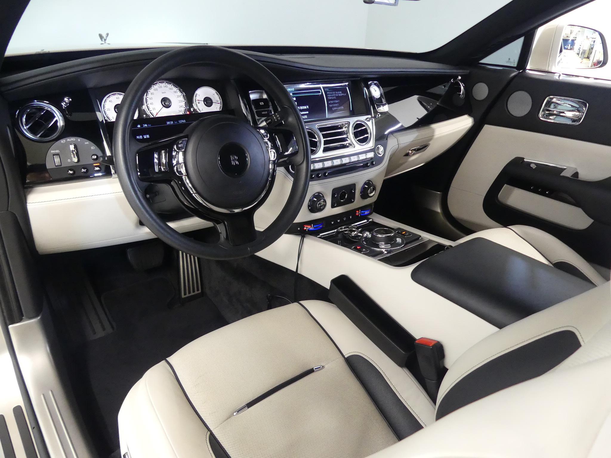 롤스로이스 레이스 6.6 V12