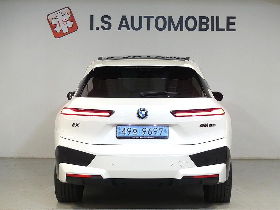 BMW iX M60