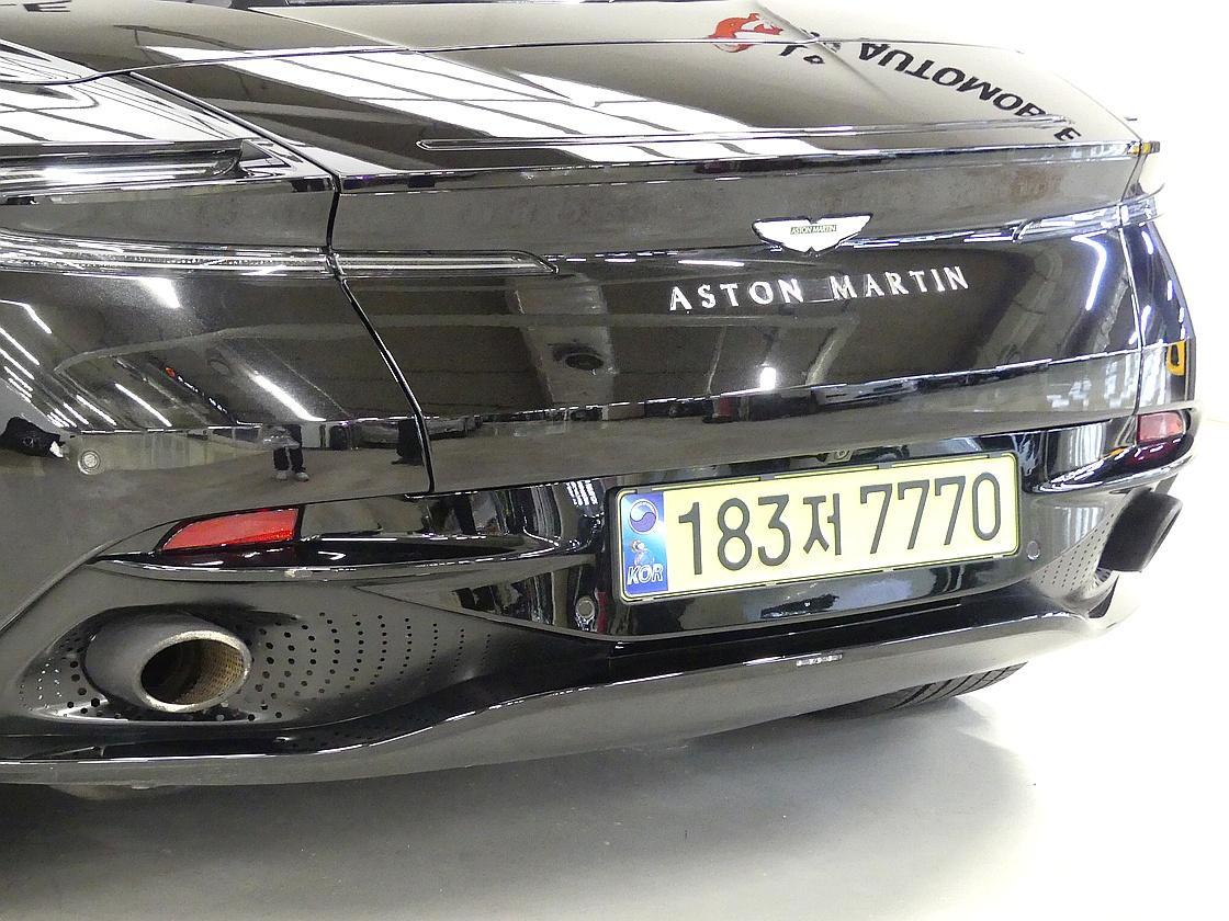 애스턴마틴 DB11 4.0 V8 볼란테