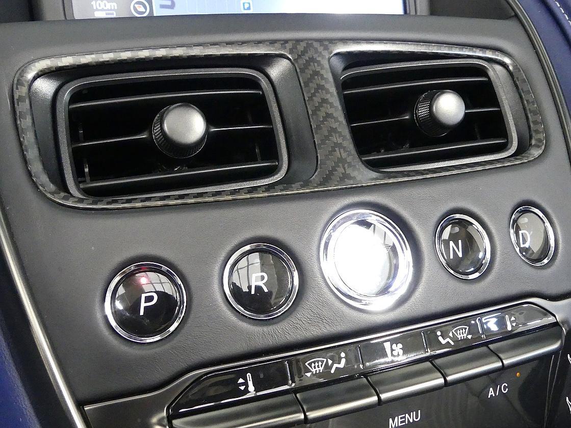 애스턴마틴 DB11 4.0 V8 볼란테