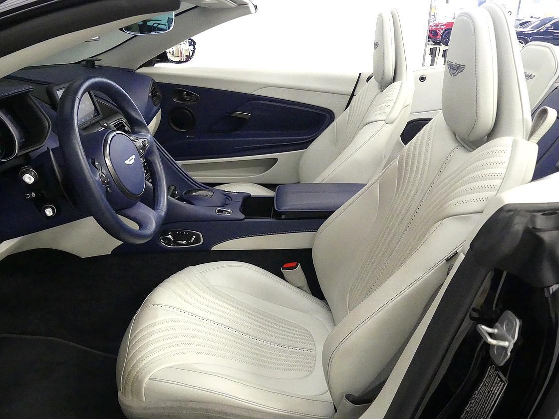 애스턴마틴 DB11 4.0 V8 볼란테