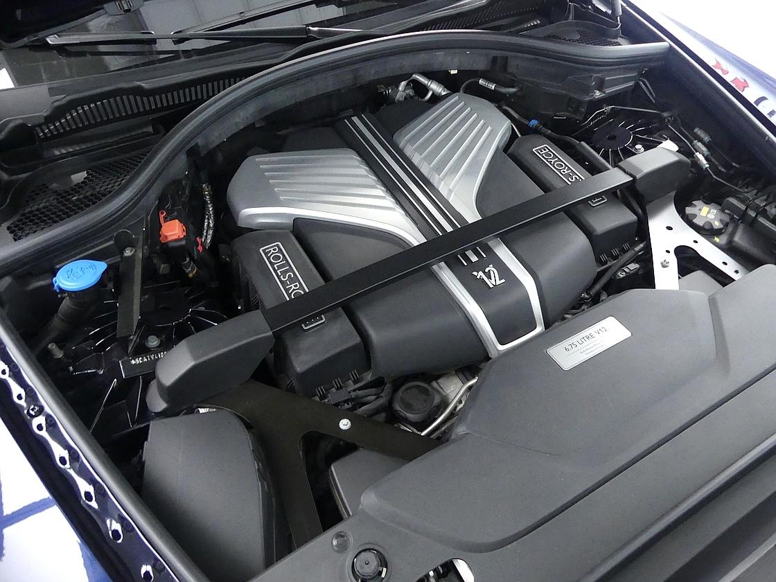 롤스로이스 컬리넌 6.7 V12