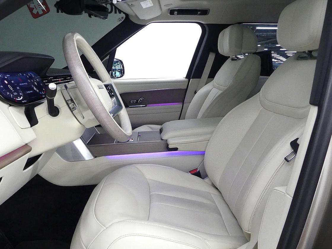 랜드로버 레인지로버 5세대 4.4 P530 LWB 오토바이오그래피