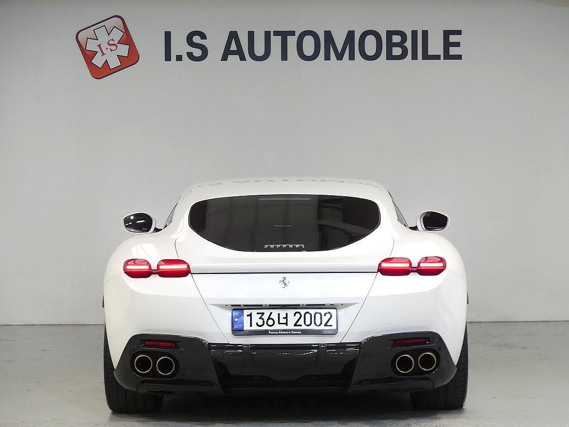 페라리 로마 3.9 V8