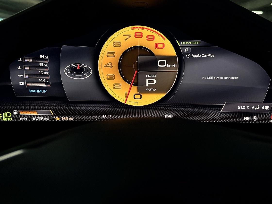 페라리 로마 3.9 V8