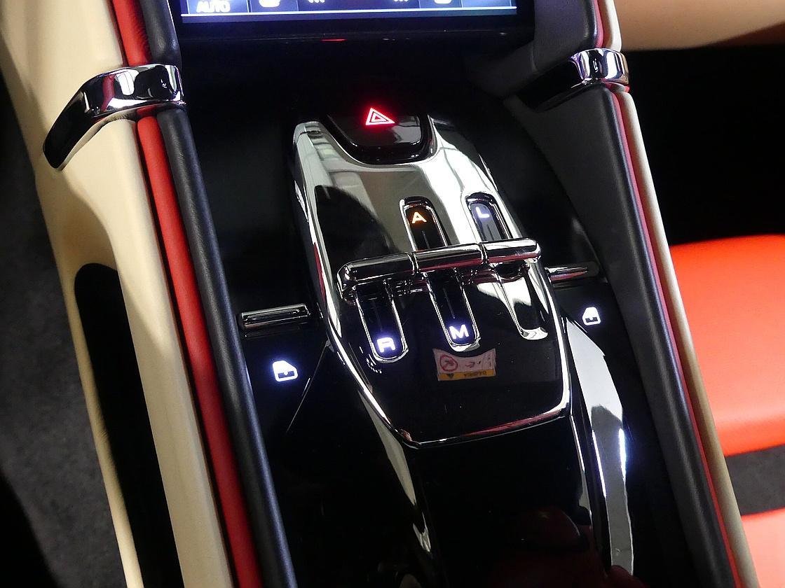 페라리 로마 3.9 V8